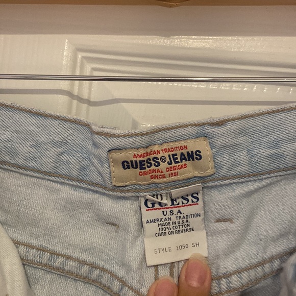 Vintage Guess jeans - Picture 3 of 12